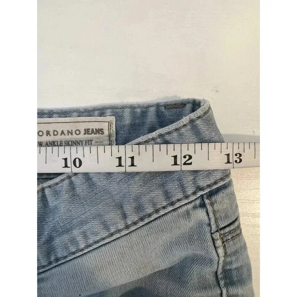 Giordano Jeans Sz 26 Skinny Ankle Fit Blue Distressed Raw Hem Mid Rise Pants - Picture 6 of 8